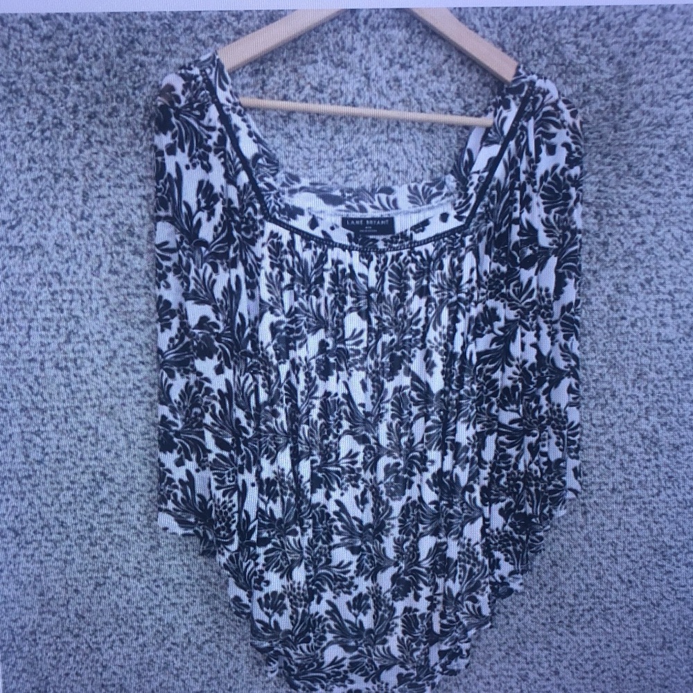 Lane Bryant Black & White Floral Scoop-Neck Tunic